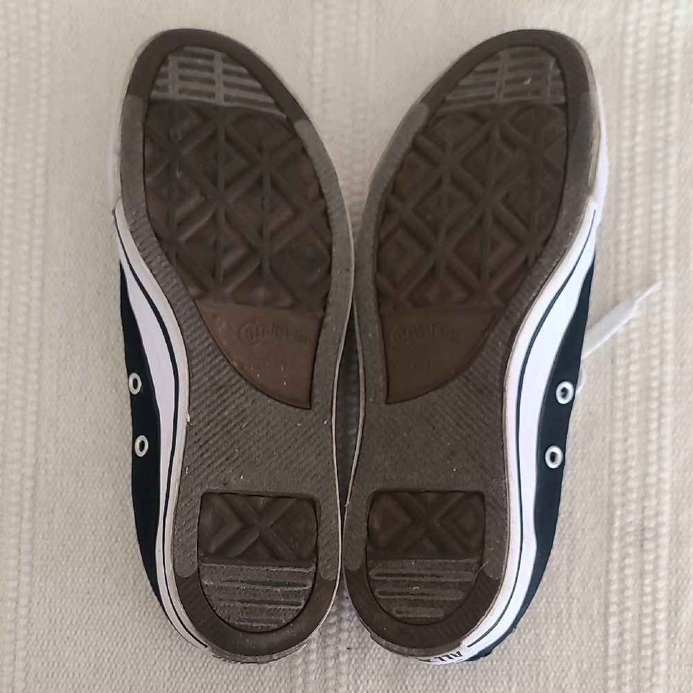 Black and White Canvas Sneakers - Picture 4 of 6